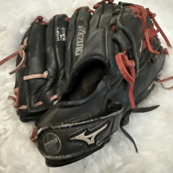 Mizuno GPL-1150 D3 Boys Tight Fit Game Ready 11.5" Baseball Glove - Picture 6 of 7